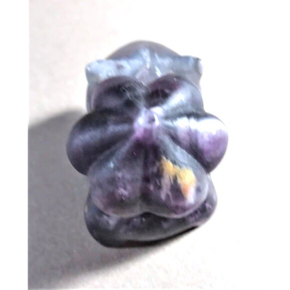 Fluorite Bulbasaur Carving - Picture 3 of 5